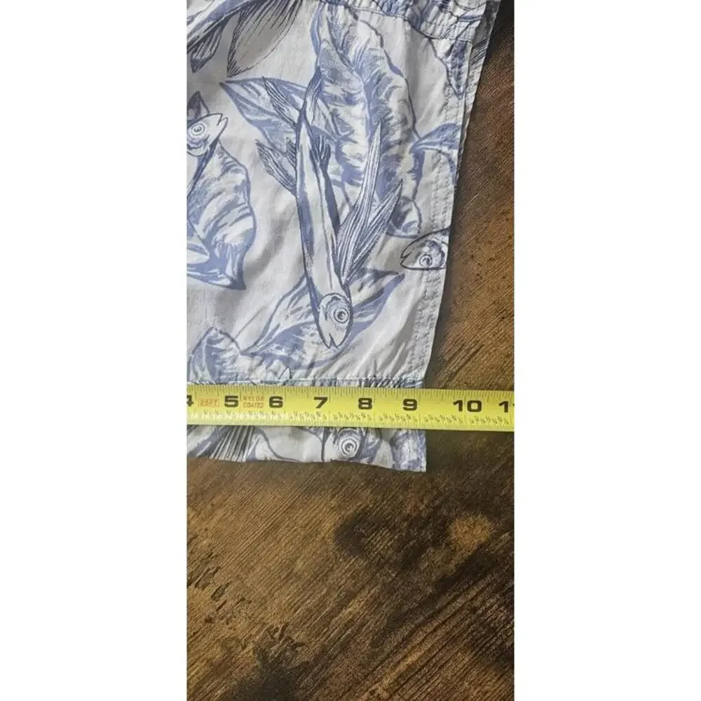Patagonia Wavefarer Flying Fish Print Board Shorts Men’s Size 35‎